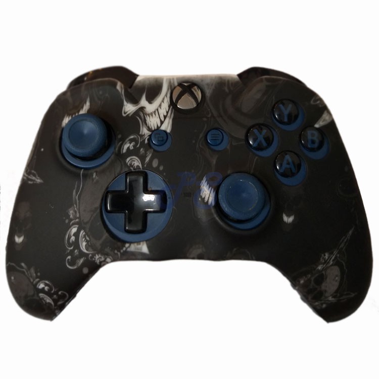 Xbox One Controller cover Black With Skull Code 124