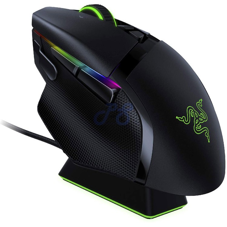 razer basilisk ultimate wireless gaming mouse with charging dock